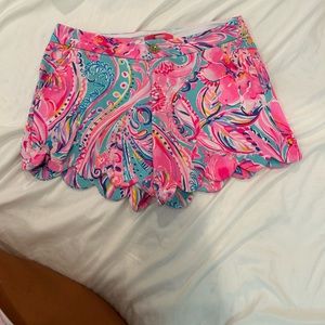 Lilly Pulitzer scalloped shorts